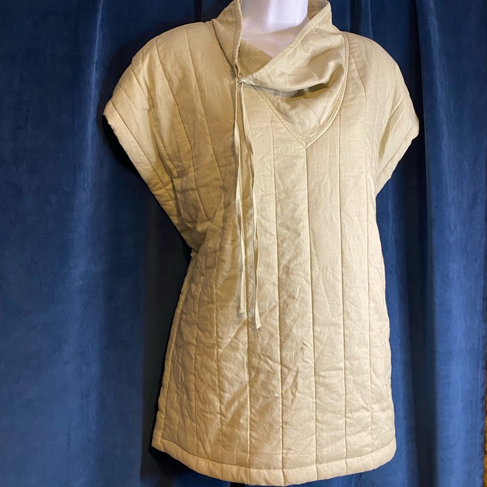Woman’s vest by universal thread goods co.